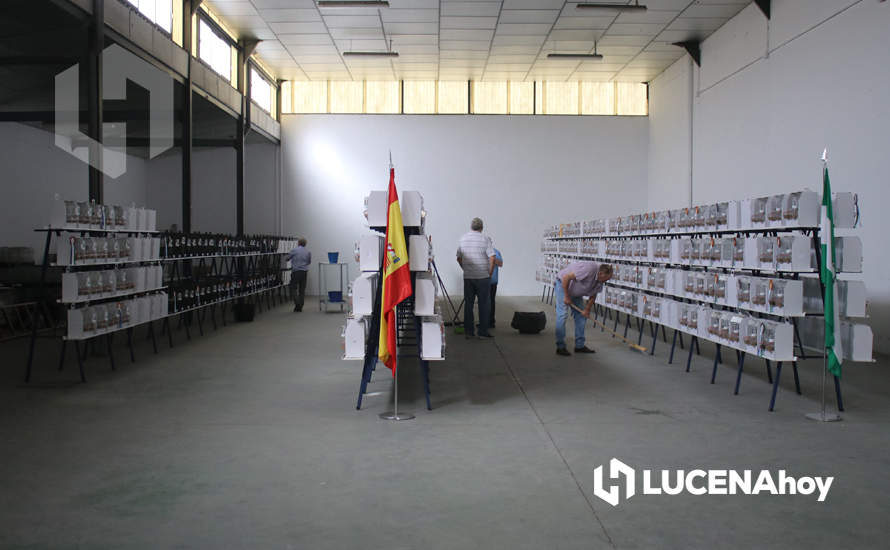 GALERÍA: El XXXVII Concurso Ornitológico 'Ciudad de Lucena' reúne a unos 600 ejemplares de múltiples variedades de canarios