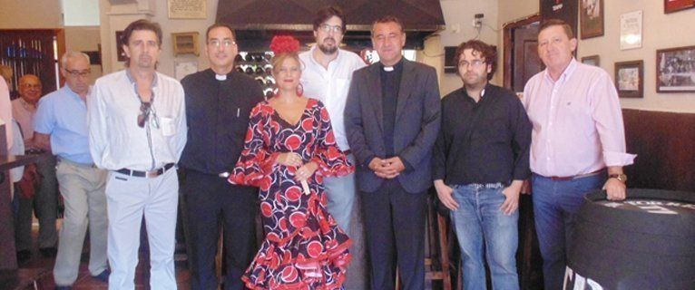  El Círculo Lucentino inaugura la bodeguita-vinoteca Azorín (fotos) 