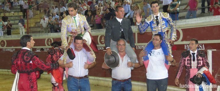  Toros: Gallo Chico, Puerta y el mayoral de Fuente Ymbro, a hombros por la Puerta de Córdoba (fotos) 