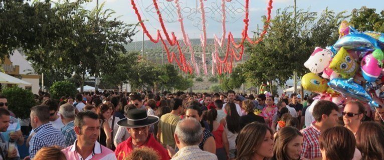  Las 9 casetas de la Zona Joven infunden diversión a la Feria del Valle (fotos) 