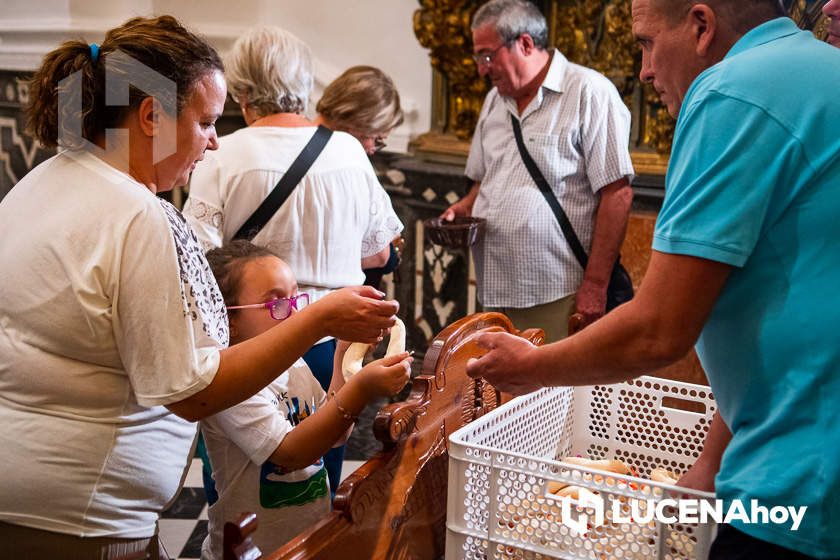 GALERÍA: La iglesia de San Juan Bautista acoge un año más la tradicional misa y reparto de las "rosquillas" de San Rafael GALERÍA: La iglesia de San Juan Bautista acoge un año más la tradicional misa y reparto de las "rosquillas" de San Rafael