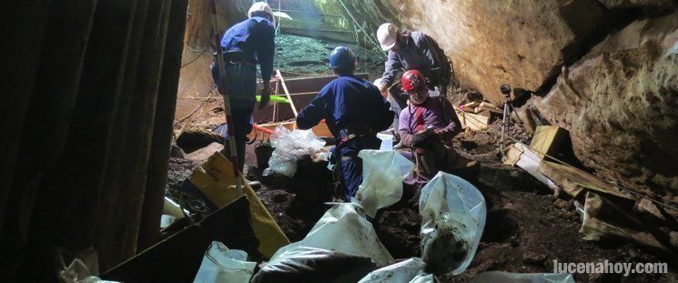  Los restos de la cueva del Ángel podrían responder a un ritual megalítico, excepcional en España 