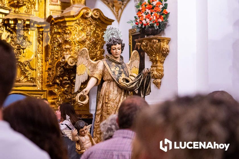 GALERÍA: La iglesia de San Juan Bautista acoge un año más la tradicional misa y reparto de las "rosquillas" de San Rafael GALERÍA: La iglesia de San Juan Bautista acoge un año más la tradicional misa y reparto de las "rosquillas" de San Rafael