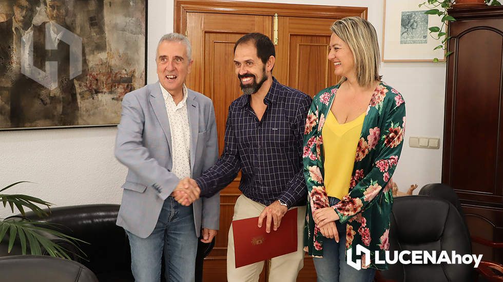  Juan Pérez, Antonio Varela y Carmen Gallardo tras la firma del convenio 