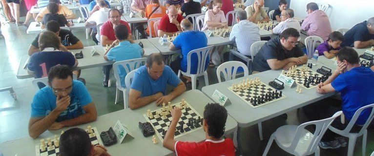  El Torneo de ajedrez Ciudad de Lucena congrega a 117 participantes y 3 grandes maestros (fotos) 