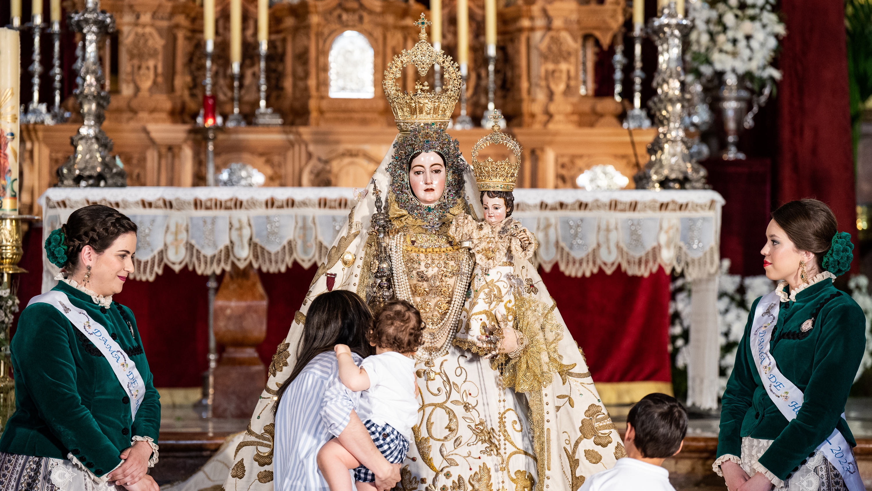 Besamanos Virgen de Araceli 2023 (45)