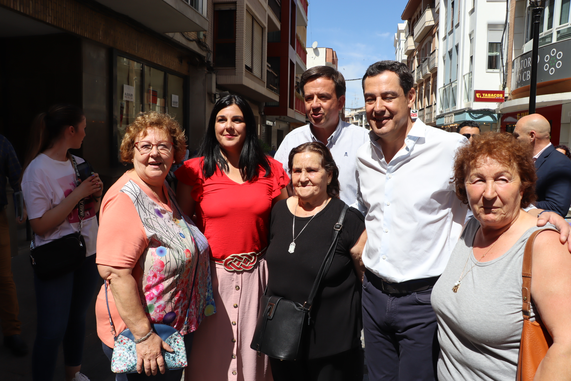 Elecciones Municipales: Paseo electoral de Juan Moreno y Aurelio Fernández Elecciones Municipales: Paseo electoral de Juan Moreno y Aurelio Fernández
