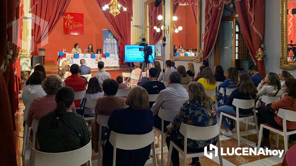  Una imagen de la ponencia celebrada hoy en el Salón de los Espejos 