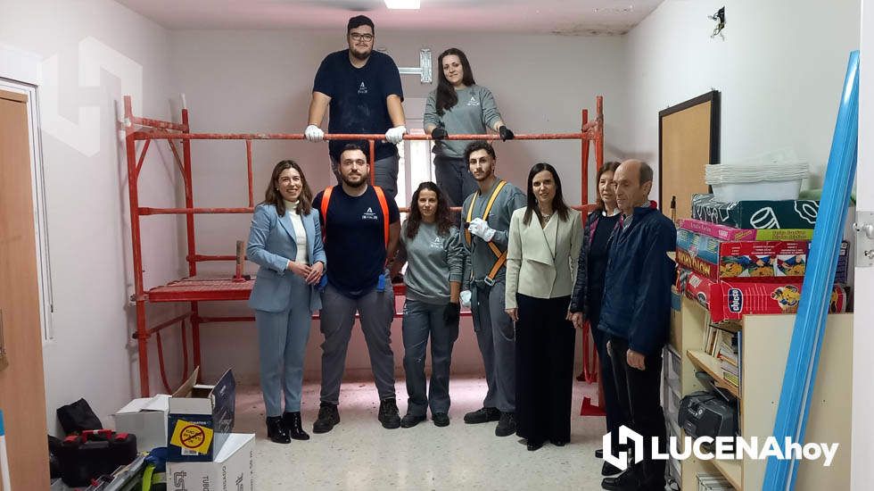  Un momento de la visita al centro social municipal de Santa Teresa 