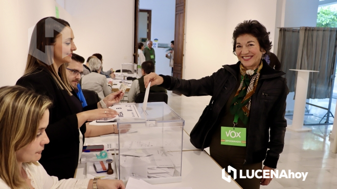 Laura Sánchez Sicilia ejerce su derecho al voto Laura Sánchez Sicilia ejerce su derecho al voto