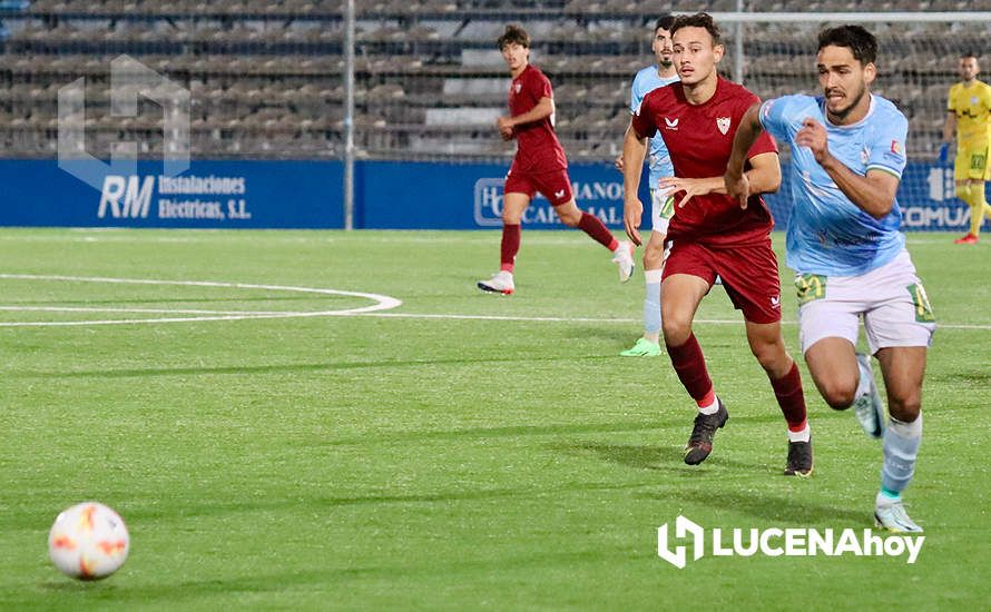 GALERÍA: El Ciudad de Lucena no puede con el Sevilla C y cede su primera derrota en el estadio municipal (1-2)