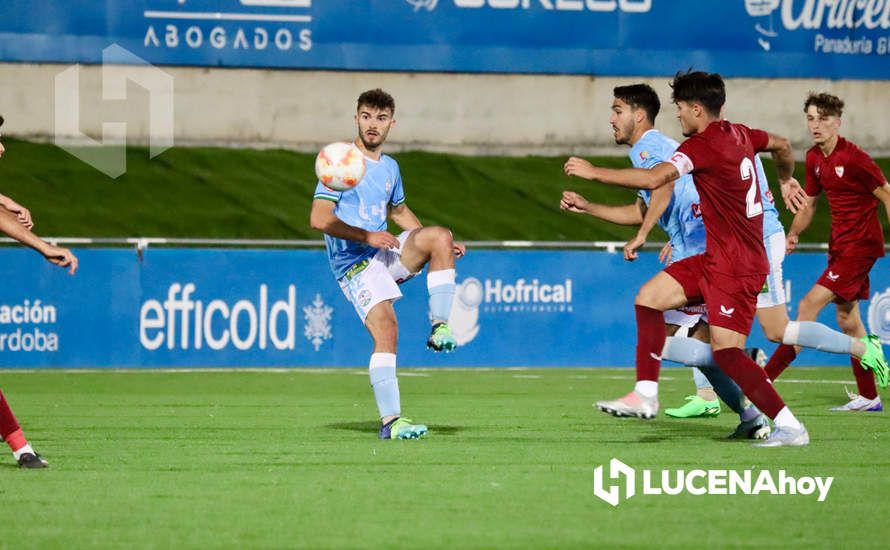 GALERÍA: El Ciudad de Lucena no puede con el Sevilla C y cede su primera derrota en el estadio municipal (1-2)