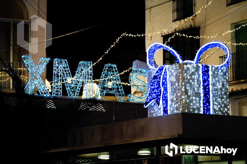 GALERÍA: Las luces de la Navidad son ya protagonistas en las calles y plazas de Lucena tras la inauguración por villancicos del Poblado de Belén