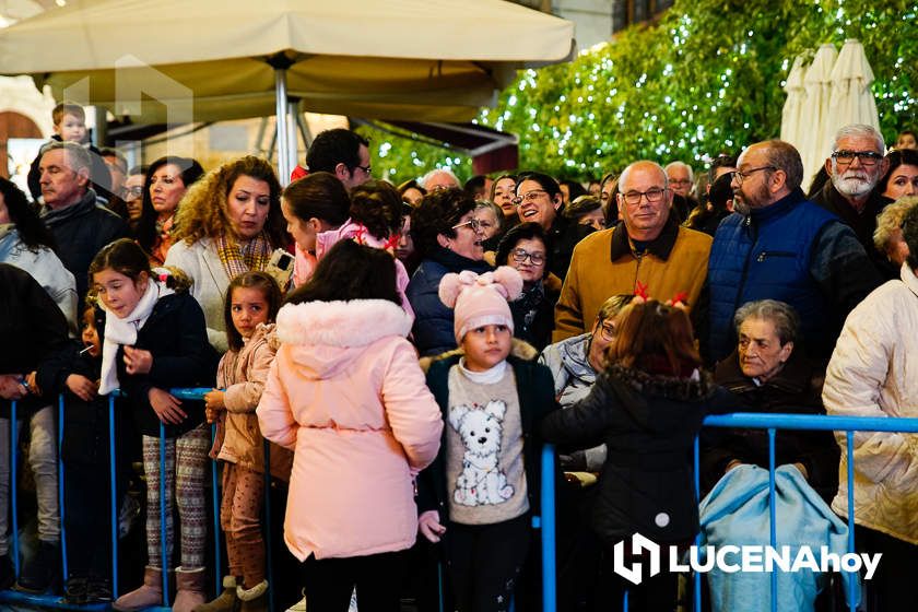GALERÍA: Las luces de la Navidad son ya protagonistas en las calles y plazas de Lucena tras la inauguración por villancicos del Poblado de Belén