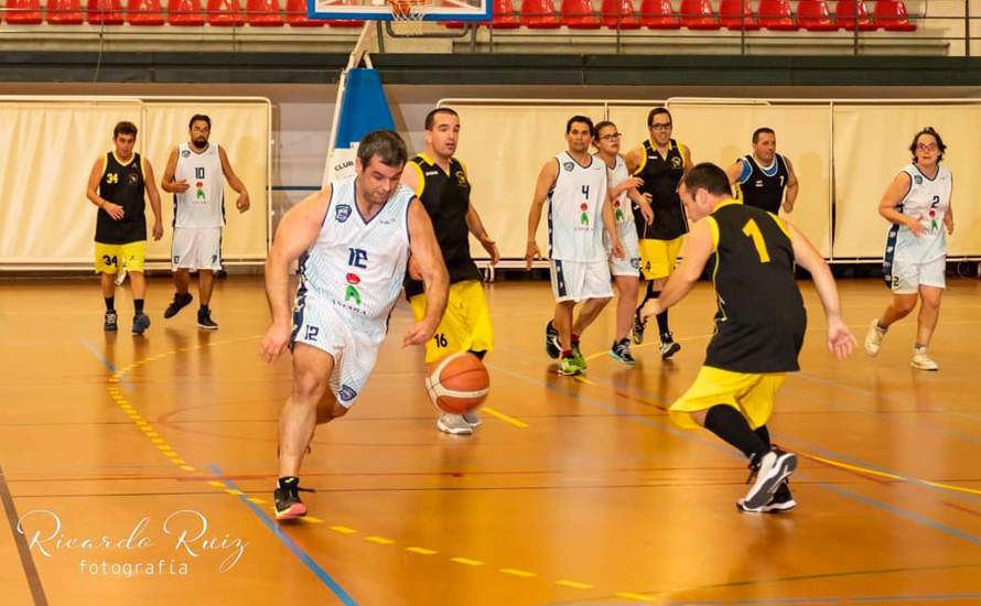 GALERÍA: Baloncesto sin barreras en el segundo Torneo de Basket CBL "Gente única"