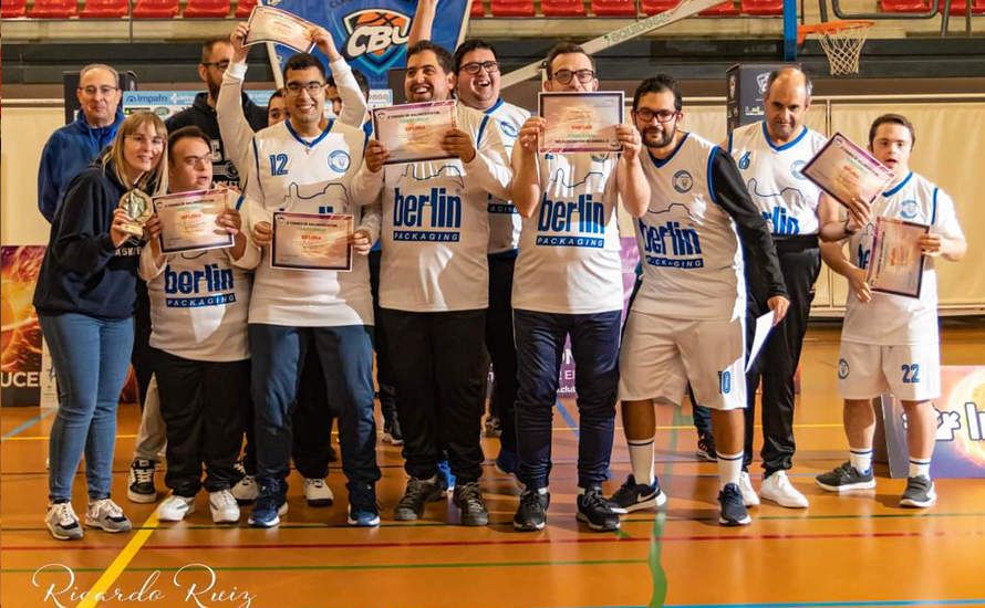 GALERÍA: Baloncesto sin barreras en el segundo Torneo de Basket CBL "Gente única"