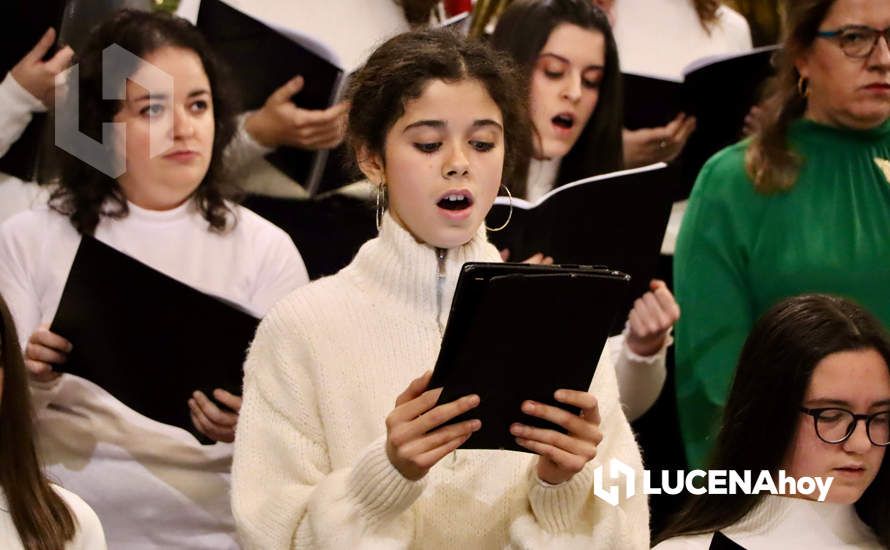GALERÍA: La Coral Lucentina y la Orquesta y Coro del Conservatorio Profesional 'Maestro Chicano Muñoz' deslumbran con su concierto de Navidad GALERÍA: La Coral Lucentina y la Orquesta y Coro del Conservatorio Profesional 'Maestro Chicano Muñoz' deslumbran con su concierto de Navidad