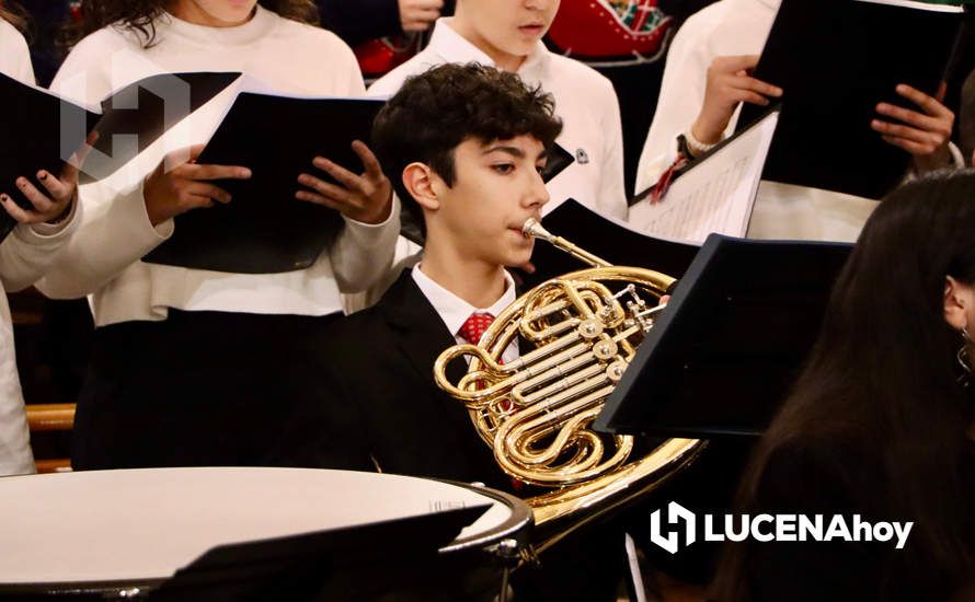 GALERÍA: La Coral Lucentina y la Orquesta y Coro del Conservatorio Profesional 'Maestro Chicano Muñoz' deslumbran con su concierto de Navidad GALERÍA: La Coral Lucentina y la Orquesta y Coro del Conservatorio Profesional 'Maestro Chicano Muñoz' deslumbran con su concierto de Navidad
