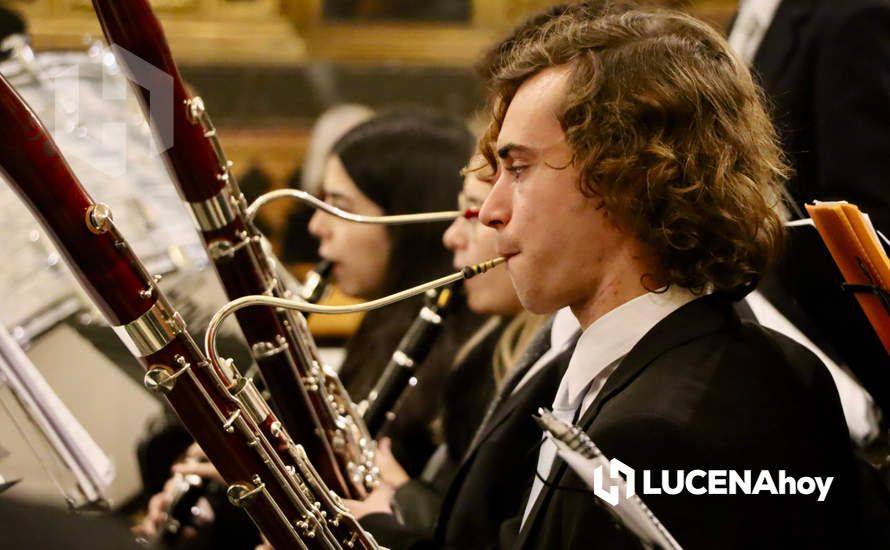 GALERÍA: La Coral Lucentina y la Orquesta y Coro del Conservatorio Profesional 'Maestro Chicano Muñoz' deslumbran con su concierto de Navidad GALERÍA: La Coral Lucentina y la Orquesta y Coro del Conservatorio Profesional 'Maestro Chicano Muñoz' deslumbran con su concierto de Navidad