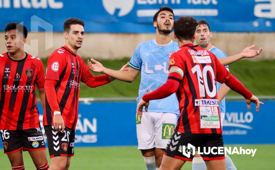 GALERÍA: El Ciudad de Lucena se complica la vida tras caer frente al Puente Genil en el derbi del sur (0-1). Las fotos del partido GALERÍA: El Ciudad de Lucena se complica la vida tras caer frente al Puente Genil en el derbi del sur (0-1). Las fotos del partido