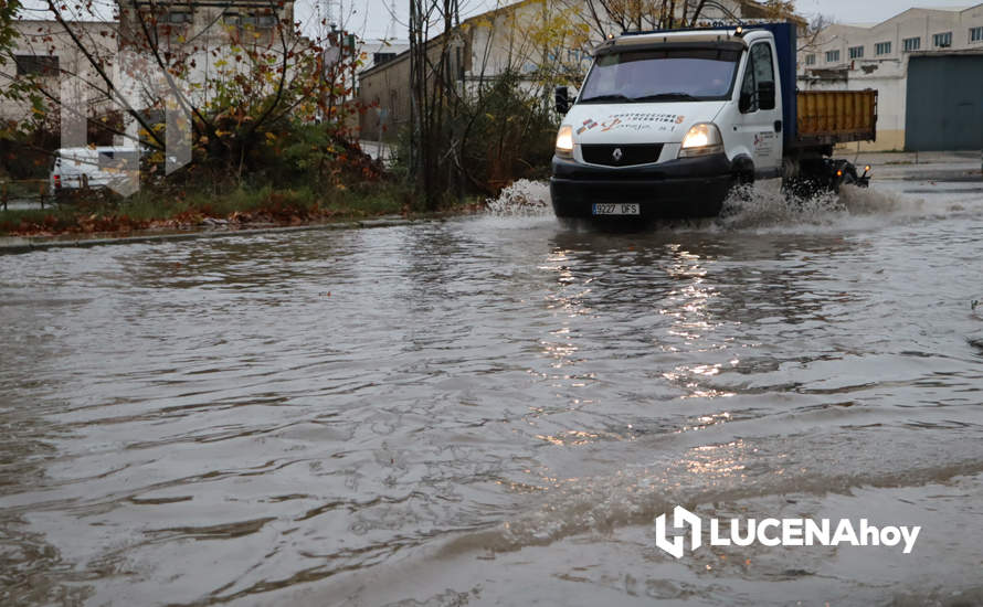 GALERÍA: Los 15 litros por metro cuadrado que ha dejado el intenso aguacero de esta tarde ocasionan grandes embolsamientos de agua y cortes de tráfico en distintos puntos de la ciudad GALERÍA: Los 15 litros por metro cuadrado que ha dejado el intenso aguacero de esta tarde ocasionan grandes embolsamientos de agua y cortes de tráfico en distintos puntos de la ciudad
