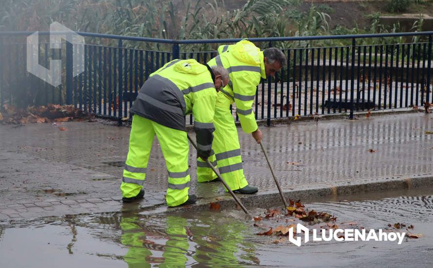 GALERÍA: Los 15 litros por metro cuadrado que ha dejado el intenso aguacero de esta tarde ocasionan grandes embolsamientos de agua y cortes de tráfico en distintos puntos de la ciudad GALERÍA: Los 15 litros por metro cuadrado que ha dejado el intenso aguacero de esta tarde ocasionan grandes embolsamientos de agua y cortes de tráfico en distintos puntos de la ciudad