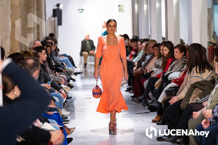 GALERÍA: Lucena se viste de moda para mostrar las creaciones de seis jóvenes diseñadores locales en la Pasarela 868 Afrodita