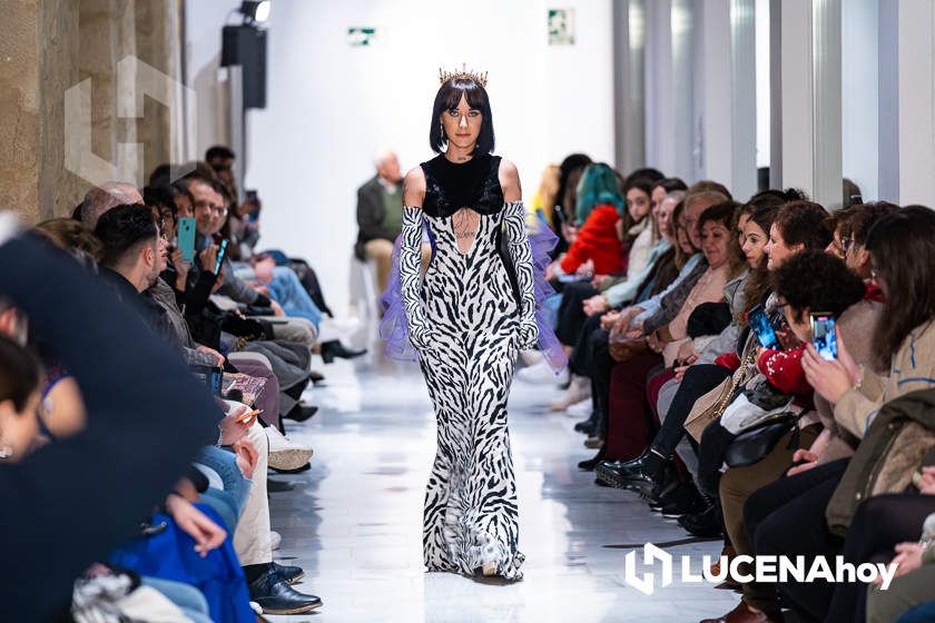 GALERÍA: Lucena se viste de moda para mostrar las creaciones de seis jóvenes diseñadores locales en la Pasarela 868 Afrodita