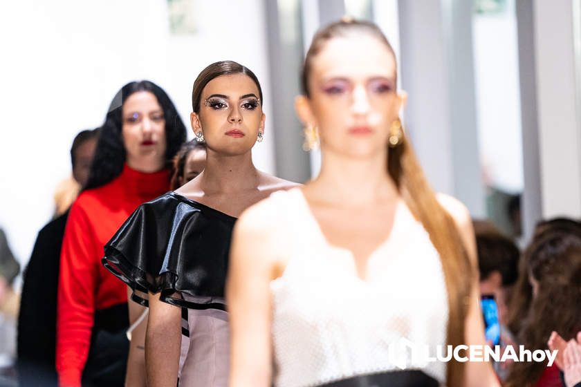 GALERÍA: Lucena se viste de moda para mostrar las creaciones de seis jóvenes diseñadores locales en la Pasarela 868 Afrodita