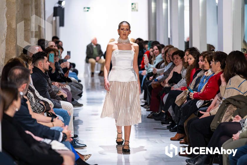 GALERÍA: Lucena se viste de moda para mostrar las creaciones de seis jóvenes diseñadores locales en la Pasarela 868 Afrodita