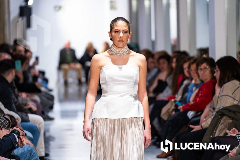 GALERÍA: Lucena se viste de moda para mostrar las creaciones de seis jóvenes diseñadores locales en la Pasarela 868 Afrodita