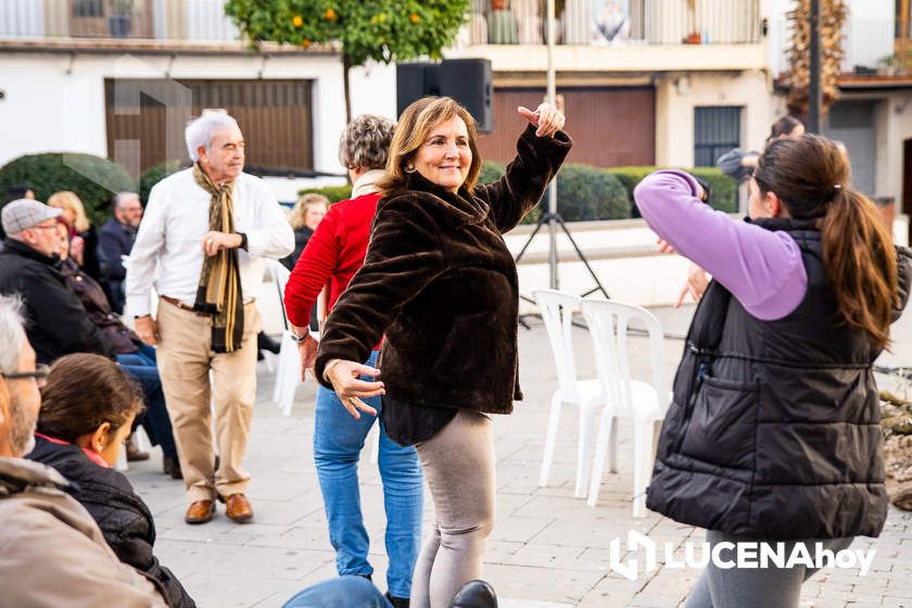 GALERÍA: La Navidad llega al barrio de Santiago de la mano de su Zambomba Flamenca GALERÍA: La Navidad llega al barrio de Santiago de la mano de su Zambomba Flamenca