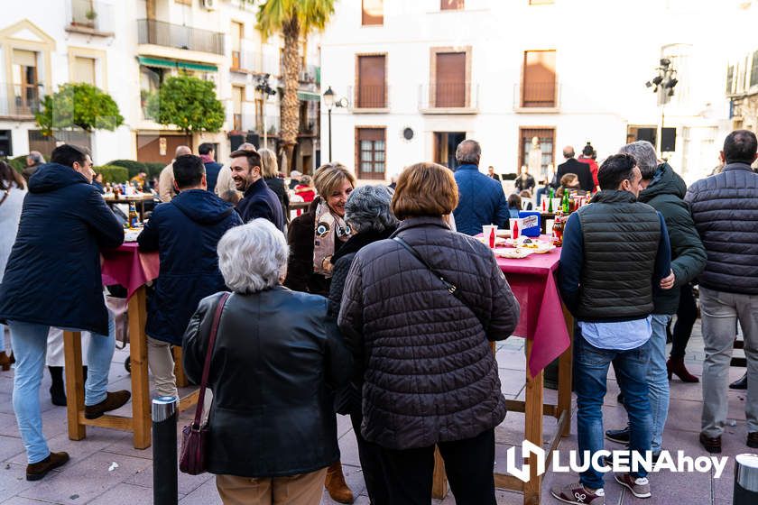 GALERÍA: La Navidad llega al barrio de Santiago de la mano de su Zambomba Flamenca