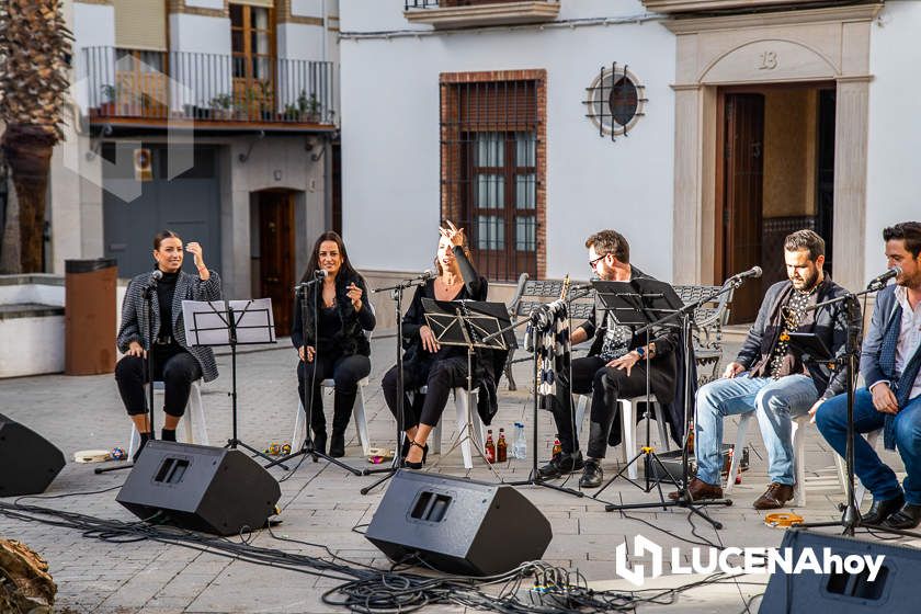 GALERÍA: La Navidad llega al barrio de Santiago de la mano de su Zambomba Flamenca GALERÍA: La Navidad llega al barrio de Santiago de la mano de su Zambomba Flamenca