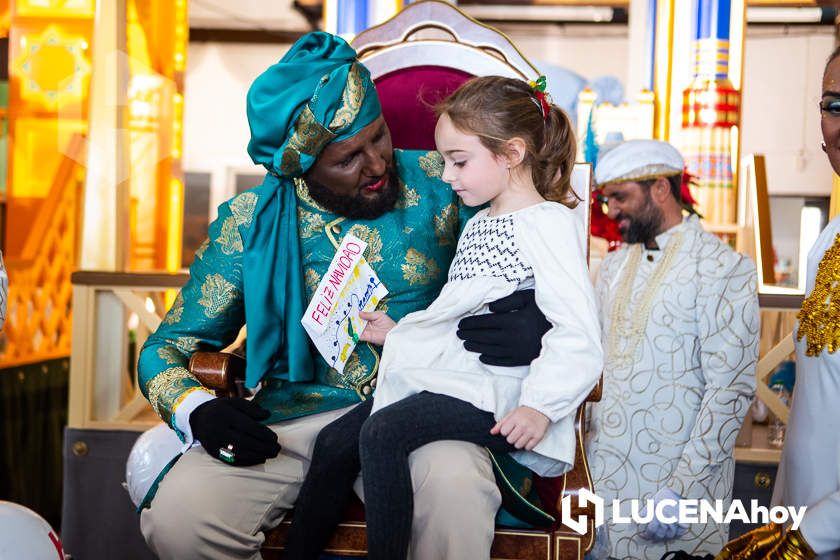 GALERÍA: Miles de niños entregan a los Mensajeros Reales sus cartas para los Reyes Magos GALERÍA: Miles de niños entregan a los Mensajeros Reales sus cartas para los Reyes Magos