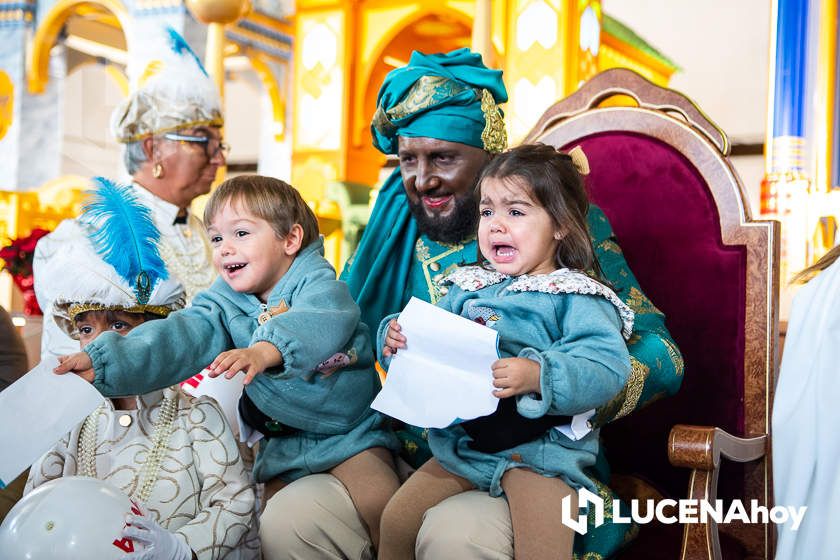 GALERÍA: Miles de niños entregan a los Mensajeros Reales sus cartas para los Reyes Magos GALERÍA: Miles de niños entregan a los Mensajeros Reales sus cartas para los Reyes Magos