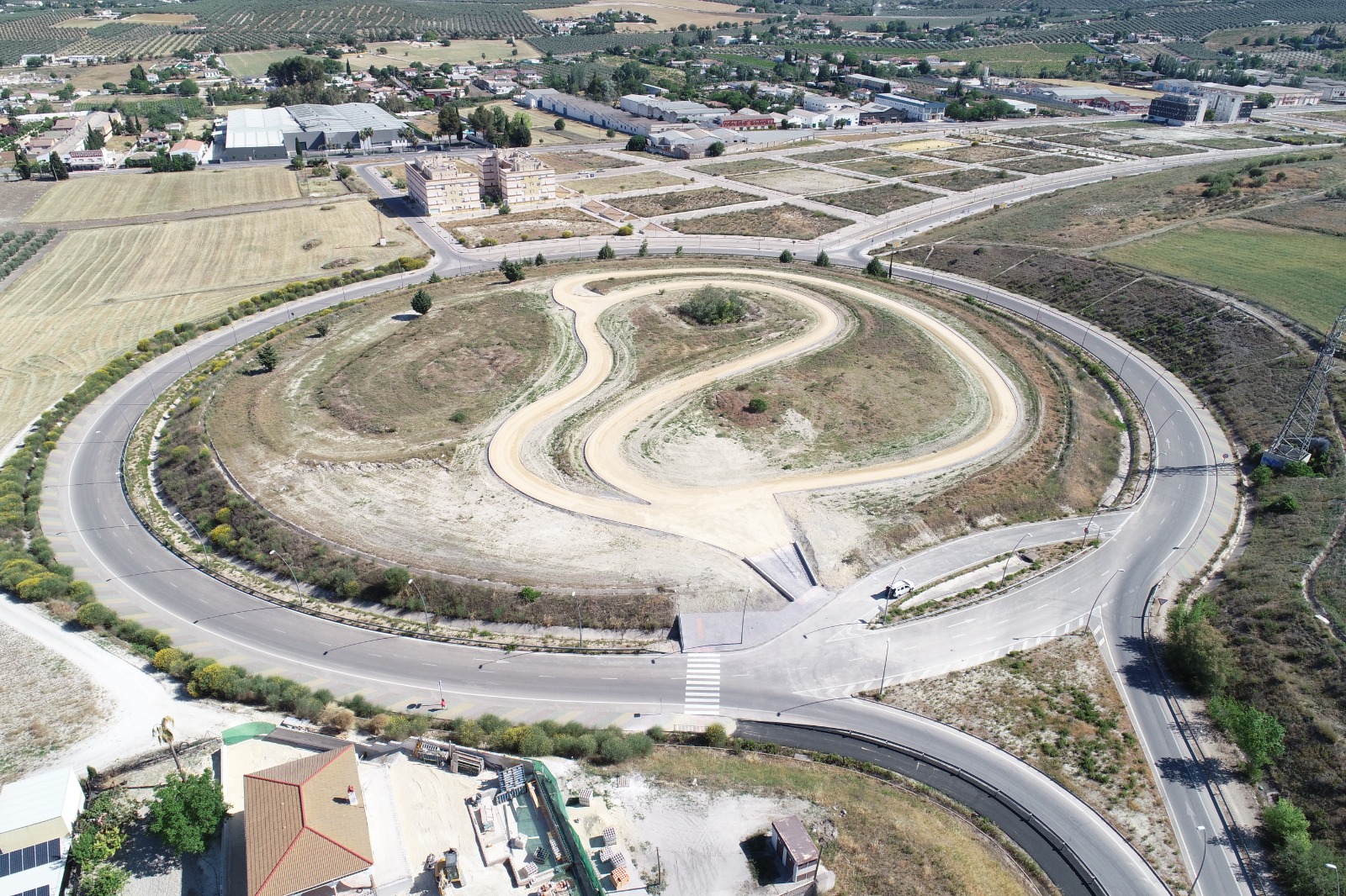 Vista aérea de la zona recreativa y deportiva de el Zarpazo