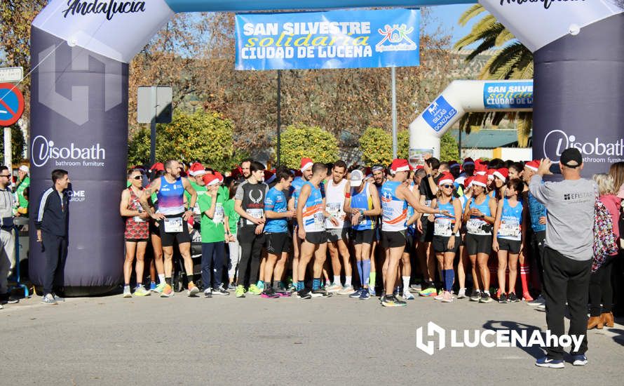 GALERÍA (I): Las fotos de la III San Silvestre de Lucena, la carrera más divertida y solidaria del año