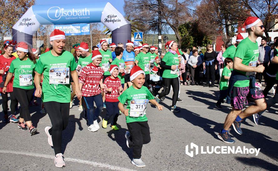 GALERÍA (I): Las fotos de la III San Silvestre de Lucena, la carrera más divertida y solidaria del año