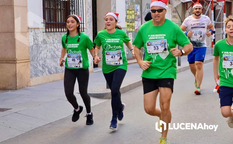 GALERÍA (I): Las fotos de la III San Silvestre de Lucena, la carrera más divertida y solidaria del año