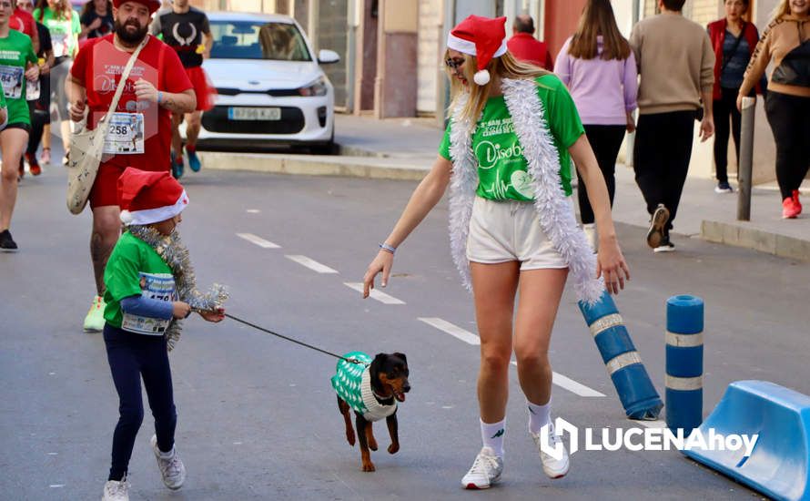 GALERÍA (I): Las fotos de la III San Silvestre de Lucena, la carrera más divertida y solidaria del año