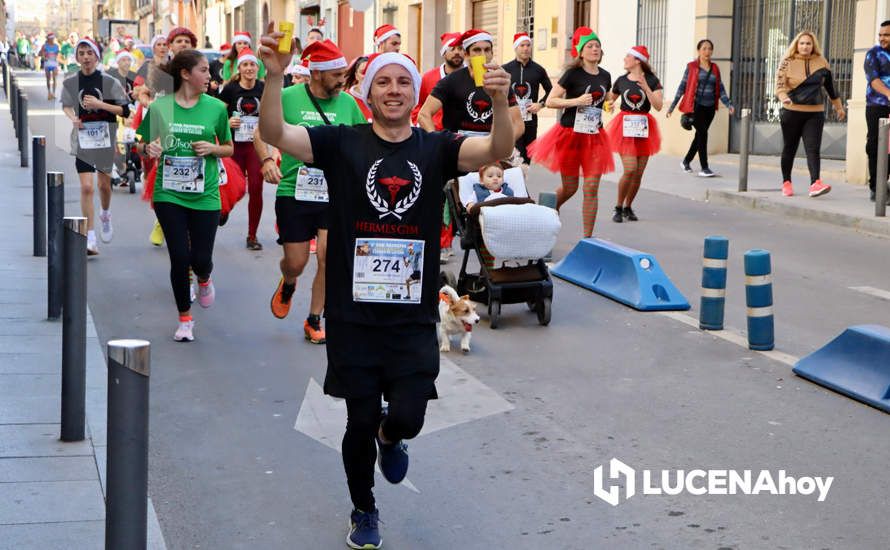 GALERÍA (I): Las fotos de la III San Silvestre de Lucena, la carrera más divertida y solidaria del año