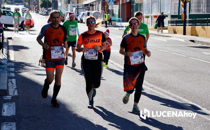 GALERÍA (I): Las fotos de la III San Silvestre de Lucena, la carrera más divertida y solidaria del año