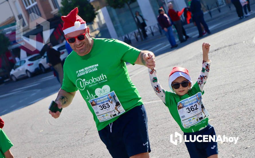 GALERÍA (II): Las fotos en la línea de meta de la III San Silvestre Solidaria de Lucena GALERÍA (II): Las fotos en la línea de meta de la III San Silvestre Solidaria de Lucena