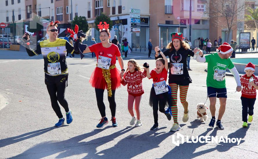 GALERÍA (II): Las fotos en la línea de meta de la III San Silvestre Solidaria de Lucena GALERÍA (II): Las fotos en la línea de meta de la III San Silvestre Solidaria de Lucena