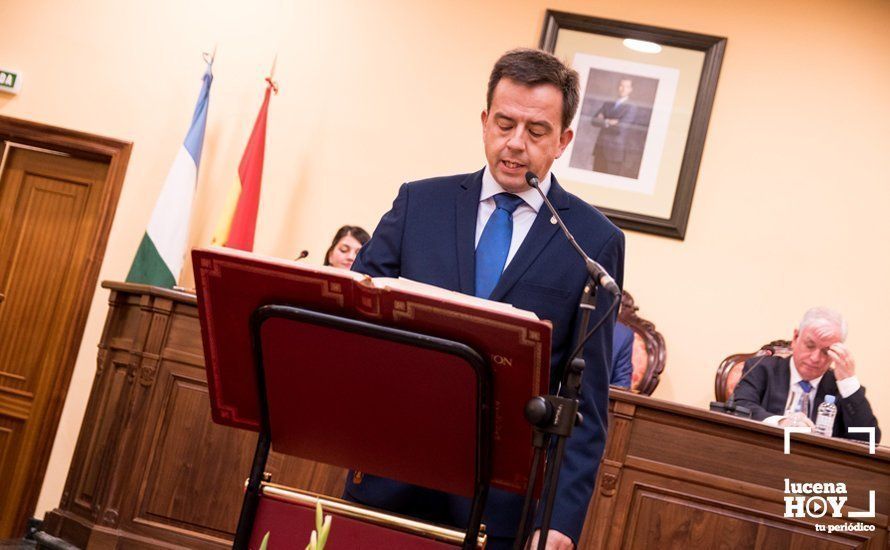Aurelio Fernández durante el acto de juramento de su cargo como concejal en 2019. Archivo
