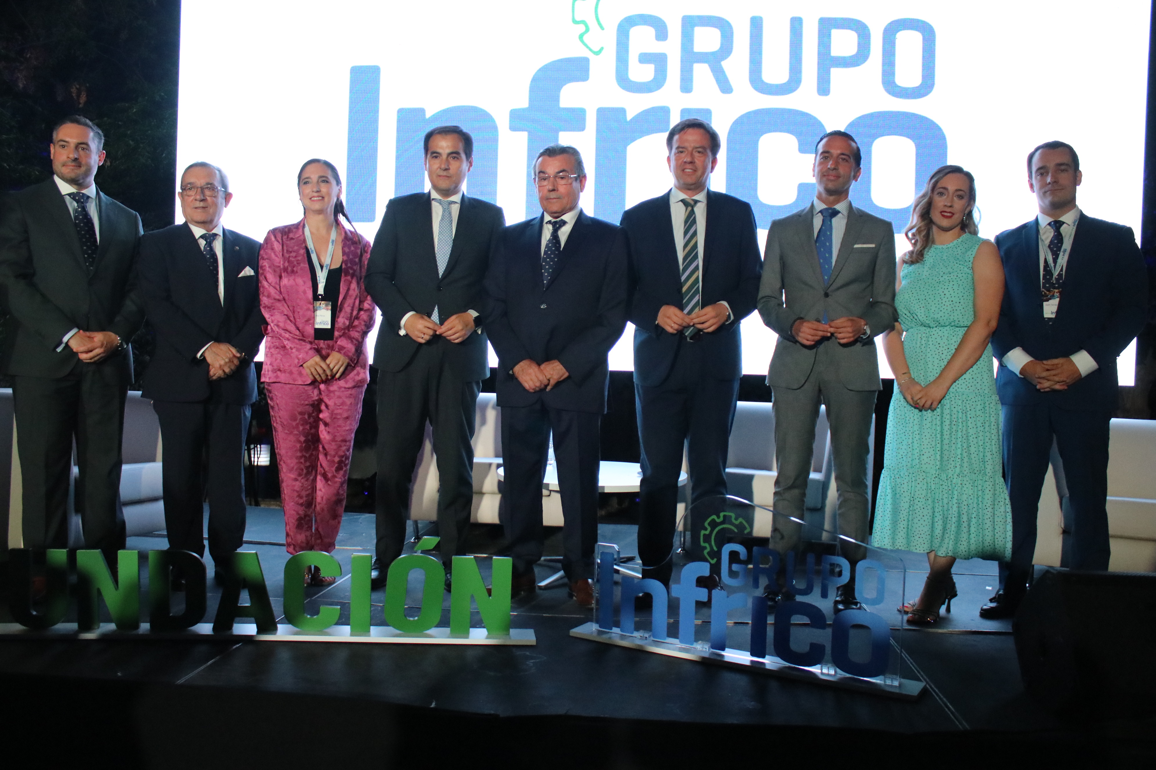 Autoridades y miembros de la Fundación Grupo Infrico