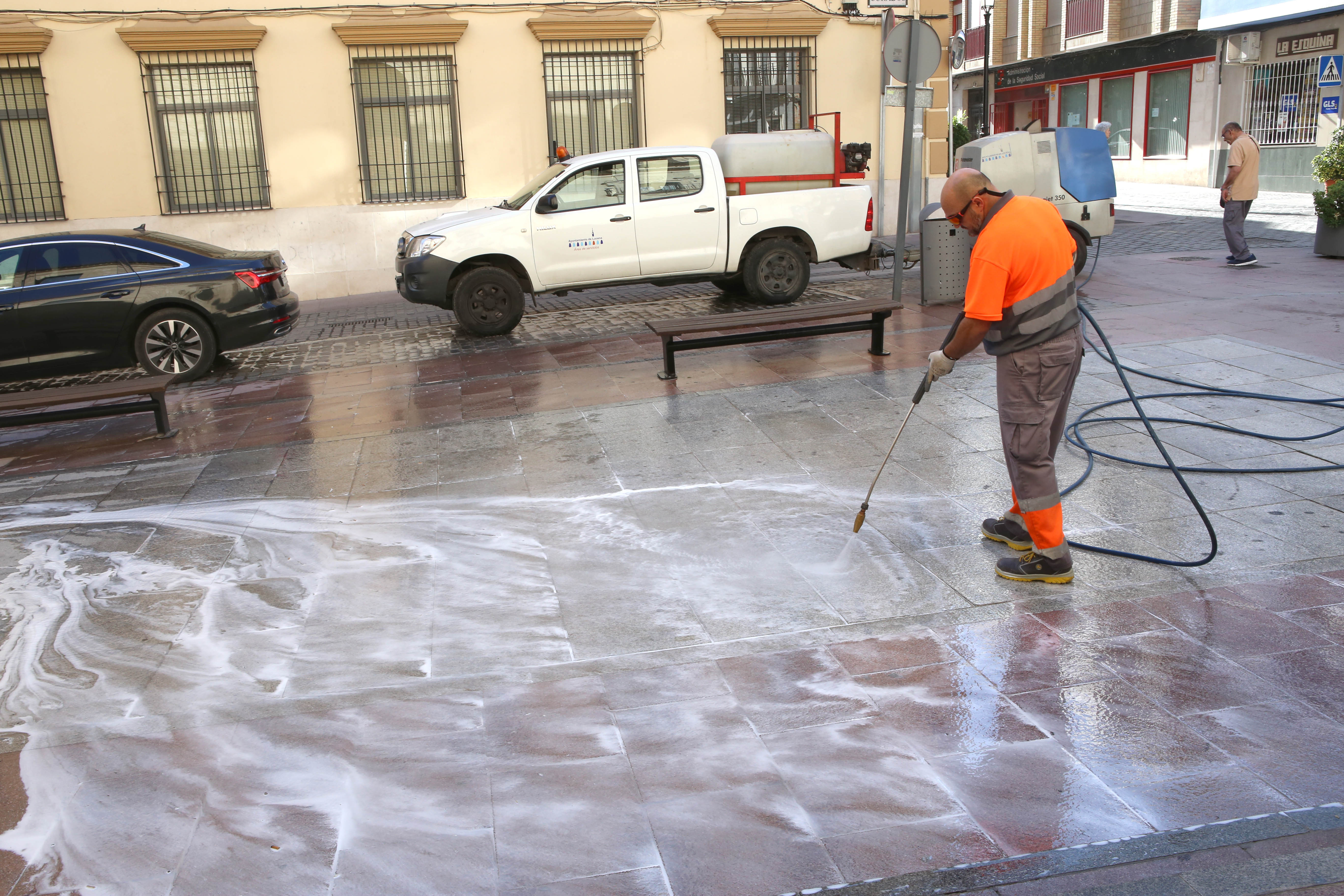 Trabajos de limpieza en el llanete de la Capillita. Archivo