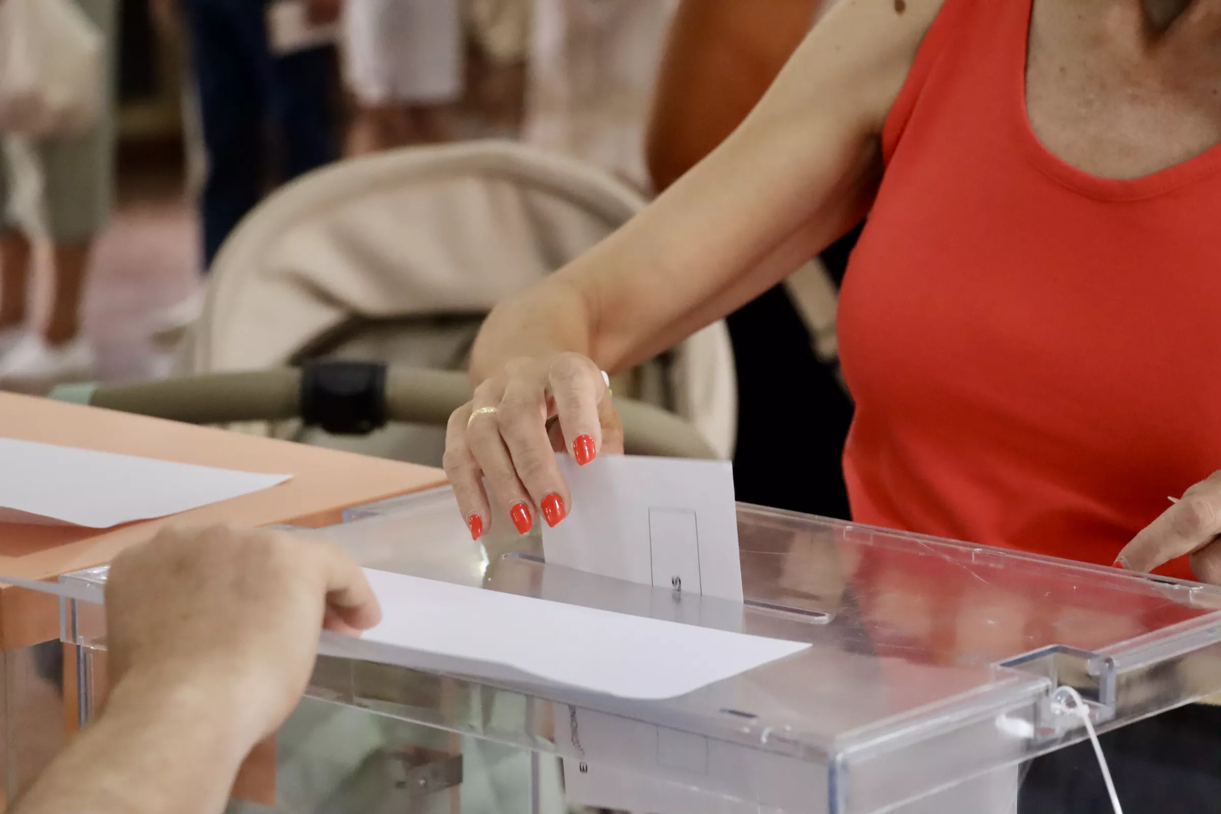 Una imagen de las elecciones en Lucena