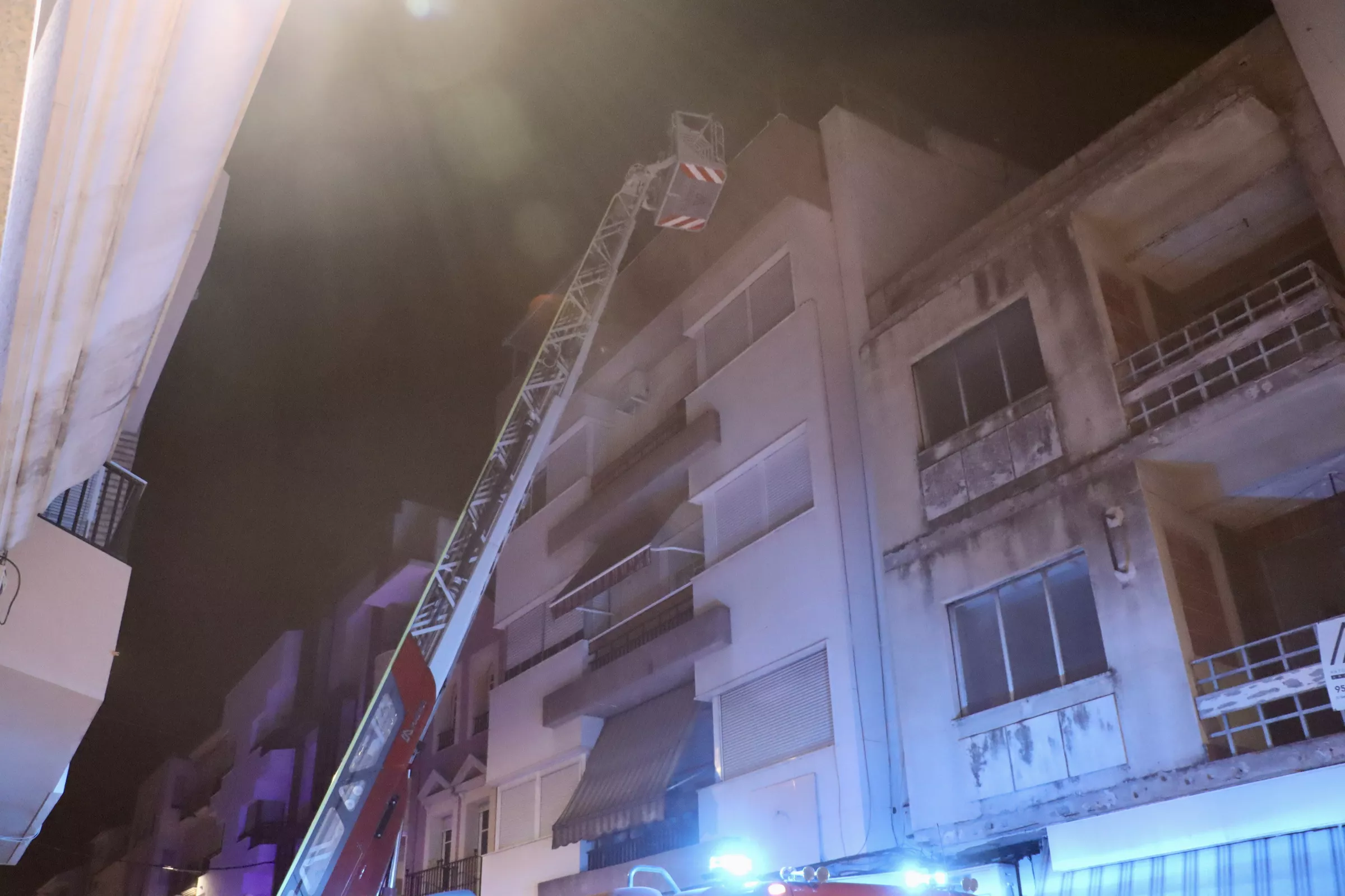Incendio calle El Peso Incendio calle El Peso